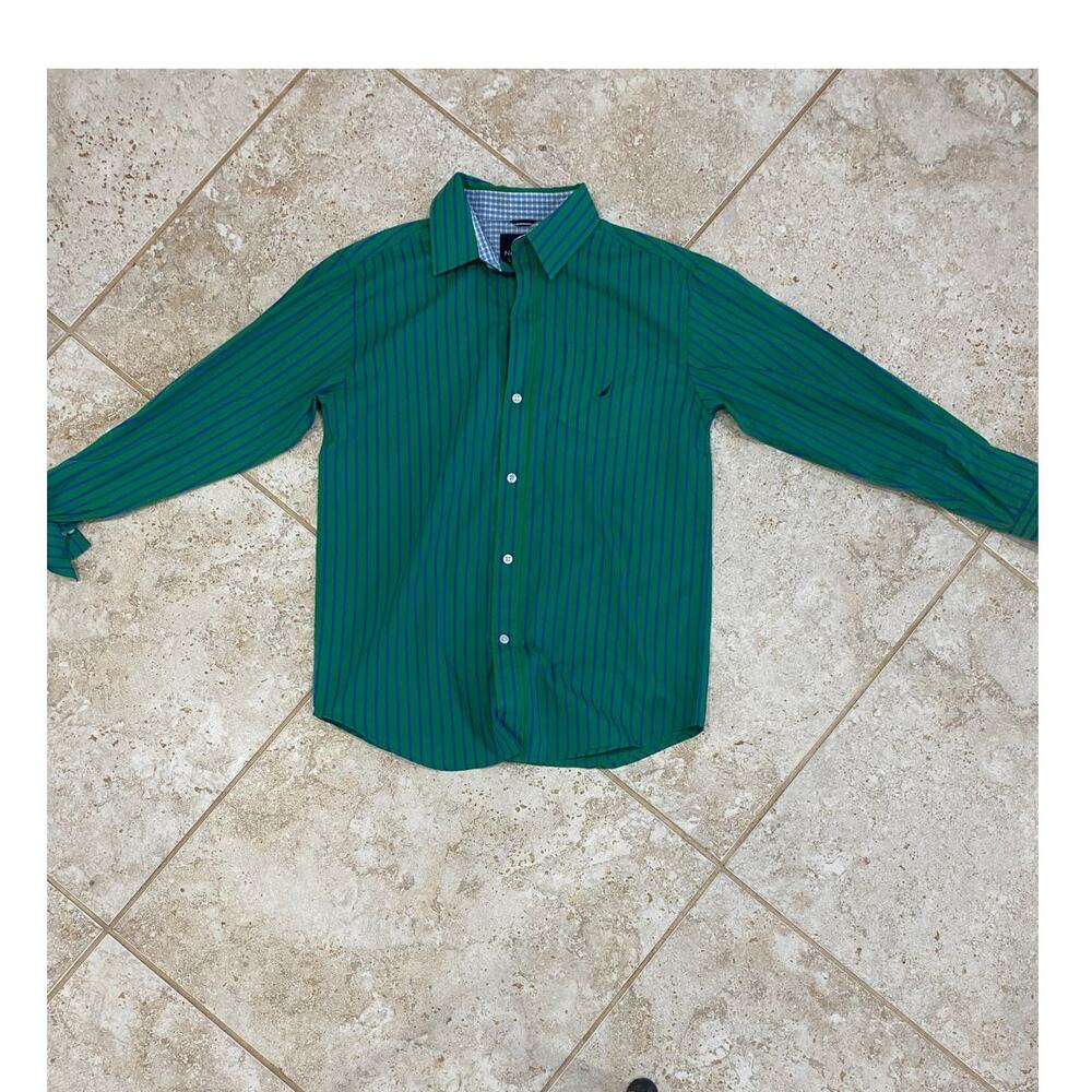 Nautica DRESS SHIRT  Size LARGE 14/16